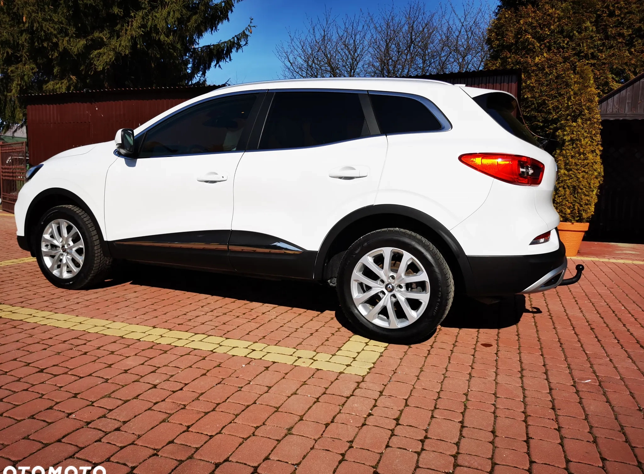Renault Kadjar cena 64900 przebieg: 31400, rok produkcji 2019 z Rzgów małe 172